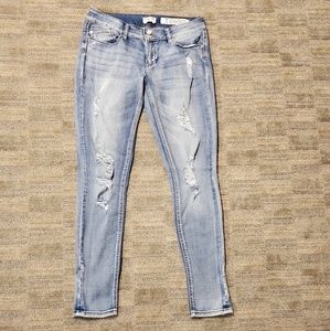 Indigo Rein Distressed Jeans